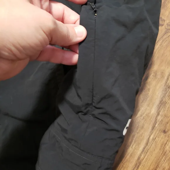 Nike SB Jacket Coat Coach Large 800178-010 Zip pocket Sleeve Great Condition - Picture 8 of 10